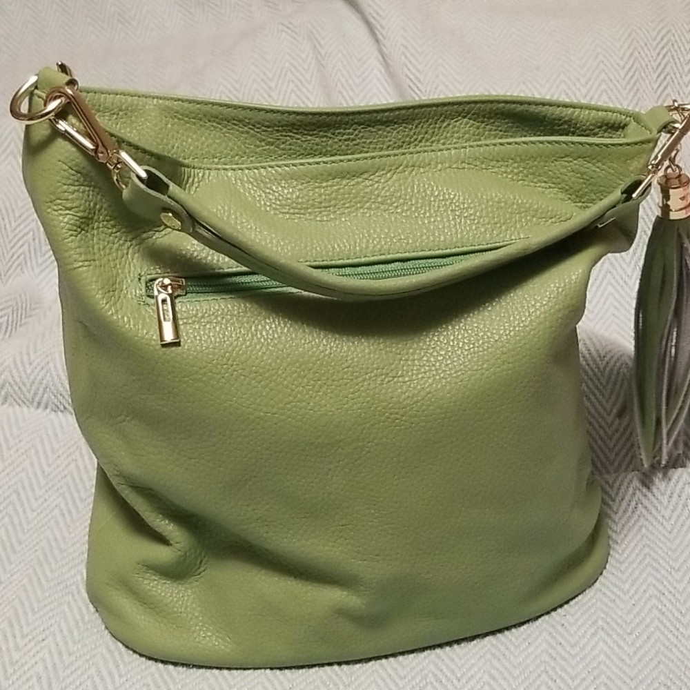 COPY - Gorgeous spring green leather handbag STILL AVAILABLE! - Picture 2 of 6